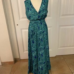 Gorgeous resort style dress!